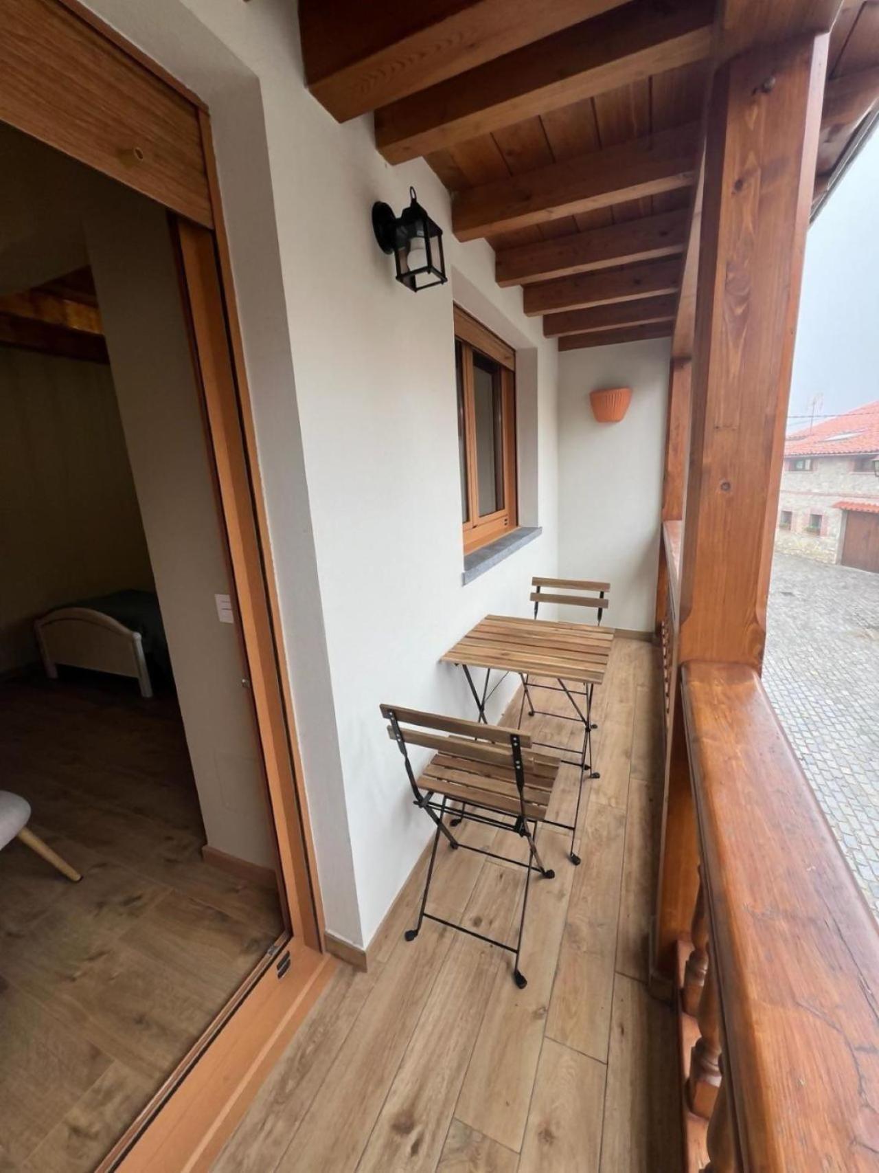 Vila Casa Moises En Bimenes Exteriér fotografie