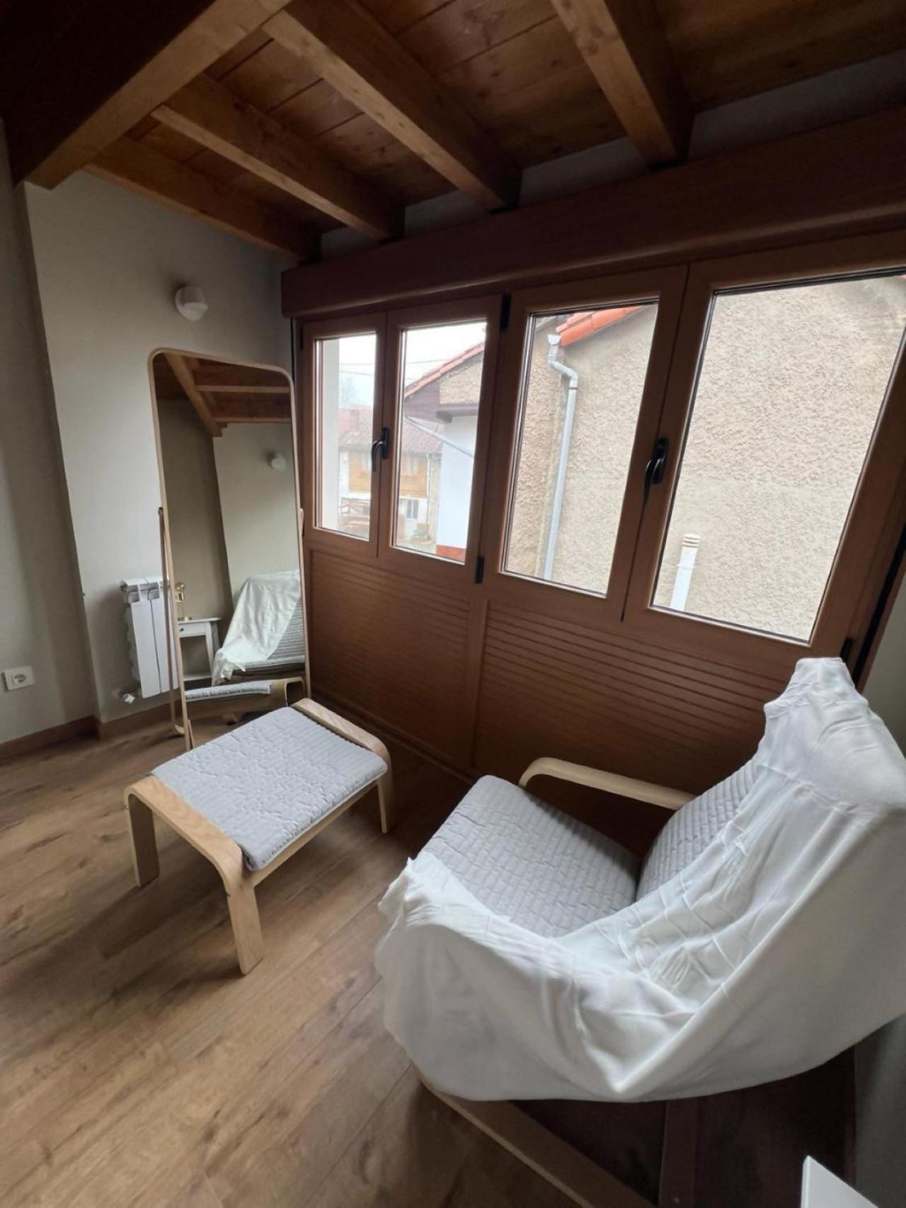 Vila Casa Moises En Bimenes Exteriér fotografie